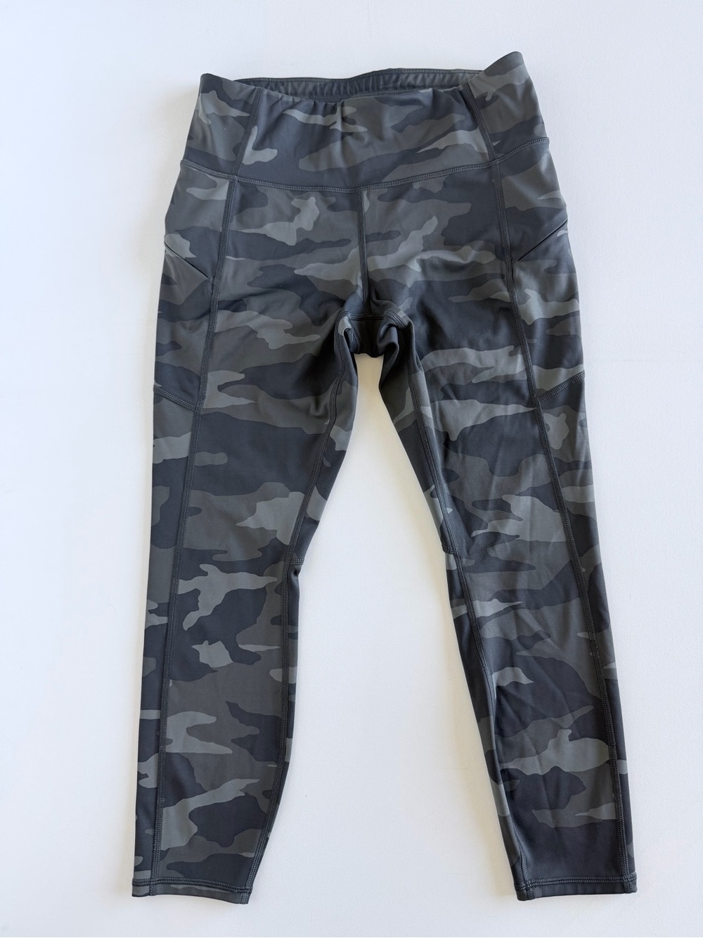 Athleta Camo Contender 7/8 High Rise Pocket Leggings Gray Green SP Small Petite - Picture 2 of 12